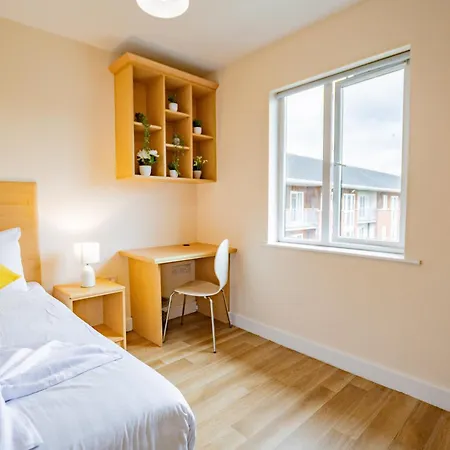 Apartament - Large 4-bed - Sleeps 6