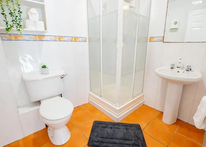 Large 4 Bed In Лимерик